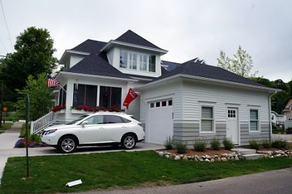 Large Home in Mid-West.jpg